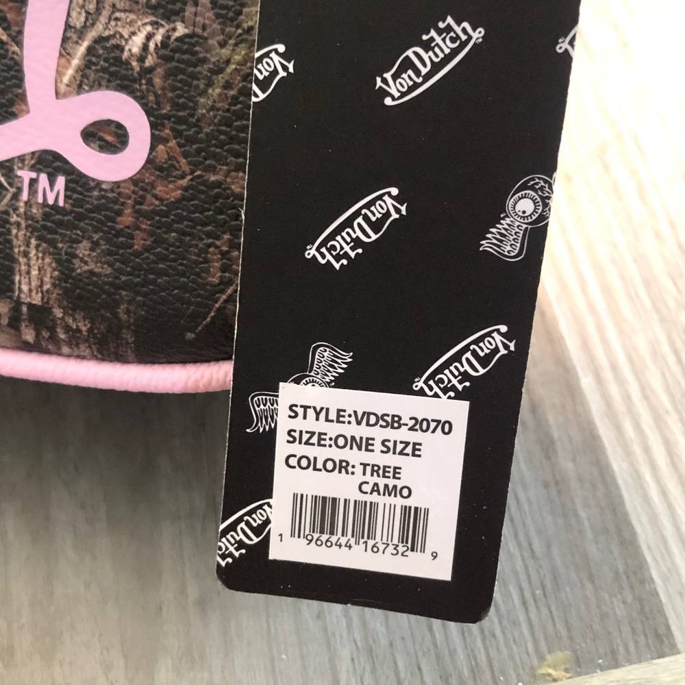 Von Dutch Tree Camo Shoulder Bag Pink Logo & Von Dutch Logo Chain Accent NWT - Picture 7 of 16